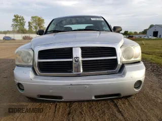 2006 Dodge Dakota SLT with VIN 1D7HW48N46S641521, listed as a Copart auction lot 71381094 with 202,208 mi miles and Salvage Title. Bid and sale history available at carsss.com. Image 5.