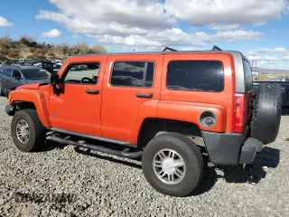 2008 Hummer H3 SUV with VIN 5GTEN13E888113513, listed as a Copart auction lot 76440684 with 0 mi miles and Salvage Title. Bid and sale history available at carsss.com. Image 2.