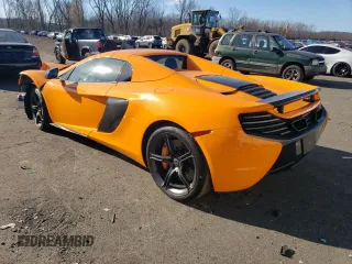 2015 McLaren 650S z VIN SBM11FAA4FW005016, wystawiony jako Copart lot #39770864 z przebiegiem Nie podano mil oraz . Historia ofert i sprzedaży dostępna na DreamBid. Obrazek 2.