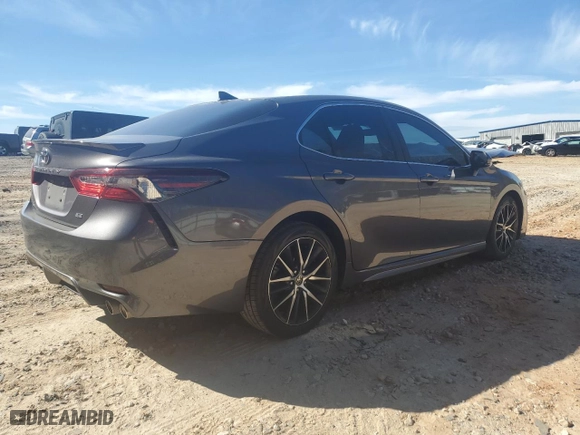 2022 Toyota Camry SE with VIN 4T1G11AK7NU719002, listed as a Copart auction lot 47555075 with 0 mi miles and Salvage Title. Bid and sale history available at carsss.com. Image 3.