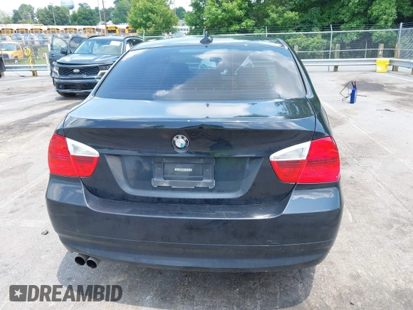 2006 BMW 3 Series 325i with VIN WBAVB13596KX65960, listed as a IAAI auction lot 42460430 with 331,860 mi miles and . Bid and sale history available at DreamBid. Image 17.