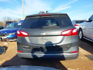 2020 Chevrolet Equinox LT with VIN 2GNAXKEV6L6227101, listed as a IAAI auction lot 41589615 with 111,879 mi miles. Bid and sale history available at carsss.com. Image 17.