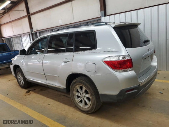 2011 Toyota Highlander with VIN 5TDZK3EH4BS028725, listed as a Copart auction lot 51069885 with 207,161 mi miles and Salvage Title. Bid and sale history available at carsss.com. Image 2.