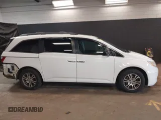 2013 Honda Odyssey EX-L with VIN 5FNRL5H66DB071151, listed as a IAAI auction lot 41914345 with 194,804 mi miles and . Bid and sale history available at carsss.com. Image 13.