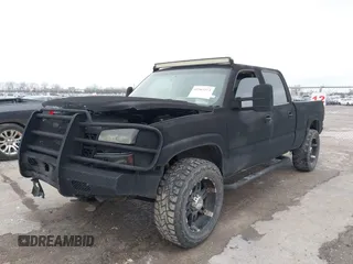 2003 Chevrolet Silverado 1500HD LS with VIN 1GCGK13U23F194464, listed as a IAAI auction lot 41565572 with Not Provided miles and . Bid and sale history available at DreamBid. Image 17.