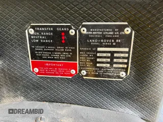 1977 Land Rover Defender с VIN 93000865, выставлен на аукционе Copart как лот 60679895 с пробегом 28 339 миль миль и Чистый • Clean title. История ставок и продаж доступна на DreamBid. Изображение 10.