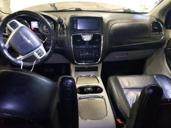 2016 Chrysler Town & Country Limited Platinum with VIN 2C4RC1GG8GR158402, listed as a Copart auction lot 86153634 with 133,730 mi miles and Clean Title. Bid and sale history available at carsss.com. Image 8.