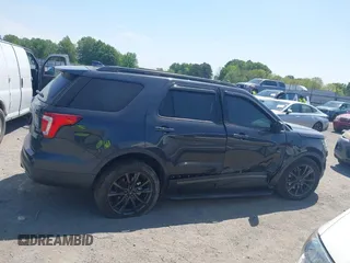 2017 Ford Explorer XLT z VIN 1FM5K8D8XHGA86463, wystawiony jako IAAI lot #42043922 z przebiegiem 83 025 mil mil oraz . Historia ofert i sprzedaży dostępna na DreamBid. Obrazek 13.