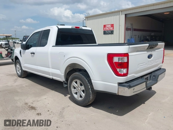 2021 Ford F-150 XL with VIN 1FTEX1CB1MKF06872, listed as a IAAI auction lot 42643497 with 50,720 mi miles and . Bid and sale history available at DreamBid. Image 3.