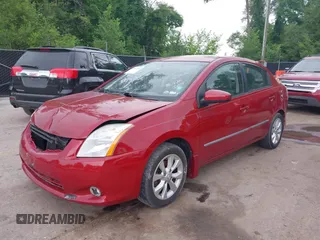 2010 Nissan Sentra S z VIN 3N1AB6AP9AL642303, wystawiony jako IAAI lot #42452652 z przebiegiem 130 486 mil mil oraz . Historia ofert i sprzedaży dostępna na DreamBid. Obrazek 2.