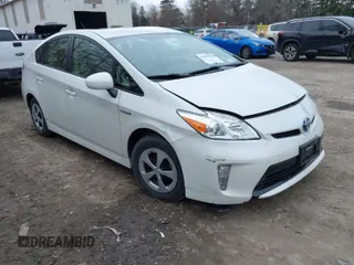 2015 Toyota Prius Four with VIN JTDKN3DU0F0422352, listed as a IAAI auction lot 41988905 with 97,507 mi miles. Bid and sale history available at carsss.com. Image 1.