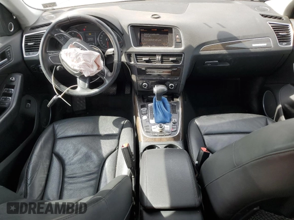 2014 Audi Q5 Premium Plus z VIN WA1CMAFPXEA071360, wystawiony jako Copart lot #53976425 z przebiegiem 249 726 mil mil oraz Szkoda całkowita • Salvage title. Historia ofert i sprzedaży dostępna na DreamBid. Obrazek 8.