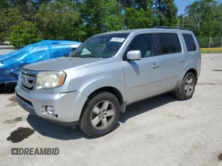 2011 Honda Pilot EX with VIN 5FNYF3H45BB043795, listed as a Copart auction lot 52303585 with 247,582 mi miles and Salvage Title. Bid and sale history available at carsss.com. Image 1.