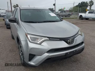 2017 Toyota RAV4 LE z VIN 2T3ZFREV9HW397441, wystawiony jako IAAI lot #42315418 z przebiegiem 49 497 mil mil oraz . Historia ofert i sprzedaży dostępna na DreamBid. Obrazek 1.