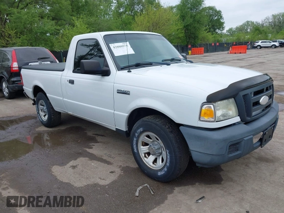 2007 Ford Ranger XL with VIN 1FTYR10D97PA74715, listed as a IAAI auction lot 42080975 with 194,786 mi miles. Bid and sale history available at carsss.com. Image 1.