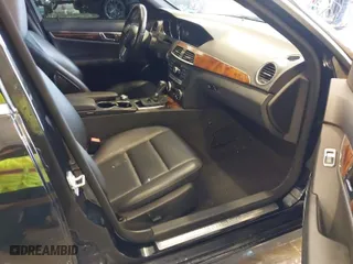 2013 Mercedes-Benz C-Class C 300 Sport with VIN WDDGF8AB2DR277297, listed as a IAAI auction lot 40951155 with 122,035 mi miles. Bid and sale history available at carsss.com. Image 5.