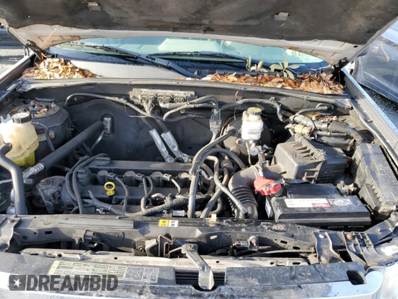 2009 Ford Escape XLS with VIN 1FMCU92749KB94402, listed as a Copart auction lot 60975645 with 171,202 mi miles and Clean title. Bid and sale history available at DreamBid. Image 12.