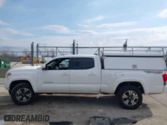 2017 Toyota Tacoma SR5 with VIN 3TMDZ5BN4HM018877, listed as a IAAI auction lot 41898666 with 198,848 mi miles. Bid and sale history available at carsss.com. Image 14.
