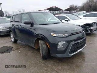 2020 Kia Soul S with VIN KNDJ23AU6L7121354, listed as a IAAI auction lot 41522878 with 79,136 mi miles. Bid and sale history available at carsss.com. Image 1.