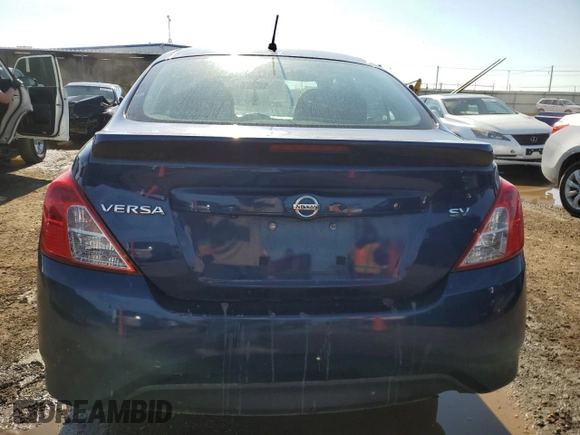2019 Nissan Versa SV z VIN 3N1CN7AP8KL851765, wystawiony jako Copart lot #55996475 z przebiegiem 98 334 mil mil oraz Szkoda całkowita • Salvage title. Historia ofert i sprzedaży dostępna na DreamBid. Obrazek 6.