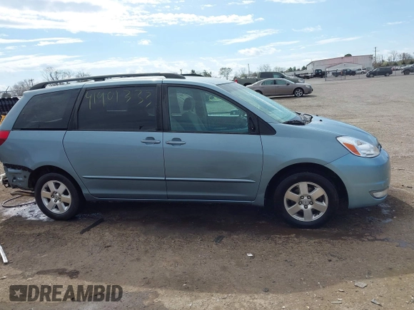 2005 Toyota Sienna XLE with VIN 5TDZA22C15S236748, listed as a IAAI auction lot 41901333 with 254,436 mi miles. Bid and sale history available at carsss.com. Image 13.