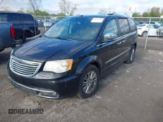 2011 Chrysler Town & Country Limited z VIN 2A4RR6DGXBR667362, wystawiony jako IAAI lot #42177458 z przebiegiem 240 495 mil mil oraz . Historia ofert i sprzedaży dostępna na DreamBid. Obrazek 17.