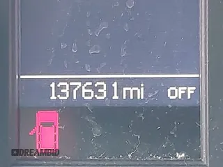 2012 Chrysler Town & Country Touring-L with VIN 2C4RC1CG3CR413148, listed as a IAAI auction lot 42040272 with 137,631 mi miles. Bid and sale history available at carsss.com. Image 7.