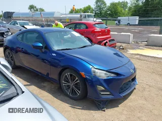 2015 Scion FR-S z VIN JF1ZNAA10F8713485, wystawiony jako IAAI lot #42388397 z przebiegiem 179 884 mil mil oraz . Historia ofert i sprzedaży dostępna na DreamBid. Obrazek 1.