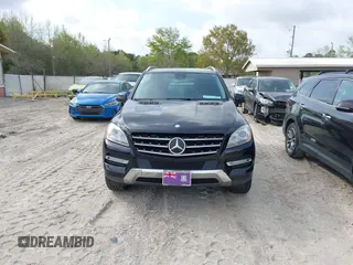 2012 Mercedes-Benz M 350 with VIN 4JGDA2EB3CA007796, listed as a IAAI auction lot 41914613 with 160,578 mi miles and . Bid and sale history available at DreamBid. Image 6.