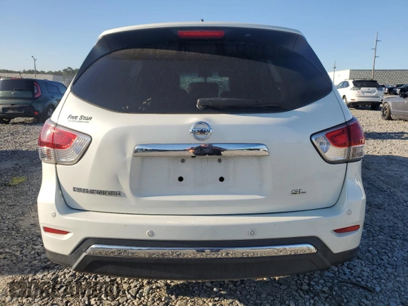 2015 Nissan Pathfinder SV z VIN 5N1AR2MN1FC714380, wystawiony jako Copart lot #53359445 z przebiegiem 146 049 mil mil oraz Nie do naprawy • Non repairable. Historia ofert i sprzedaży dostępna na DreamBid. Obrazek 6.
