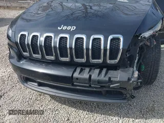 2015 Jeep Cherokee Latitude with VIN 1C4PJLCB3FW517843, listed as a IAAI auction lot 41828715 with 146,862 mi miles and . Bid and sale history available at DreamBid. Image 20.