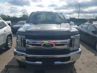 2018 Ford F-250 XL z VIN 1FT7W2B68JEC44218, wystawiony jako IAAI lot #42157081 z przebiegiem 173 909 mil mil oraz . Historia ofert i sprzedaży dostępna na DreamBid. Obrazek 13.