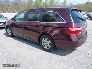 2011 Honda Odyssey LX with VIN 5FNRL5H28BB088074, listed as a IAAI auction lot 42033376 with 199,148 mi miles. Bid and sale history available at carsss.com. Image 3.