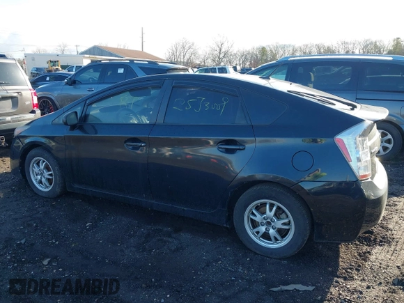 2011 Toyota Prius I with VIN JTDKN3DU6B5301063, listed as a IAAI auction lot 41858696 with 999,999 mi miles. Bid and sale history available at carsss.com. Image 3.