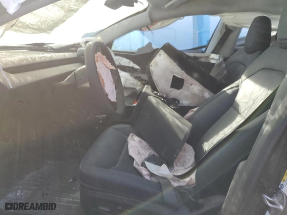 2025 Tesla Model 3 Long Range with VIN 5YJ3E1EB0SF904322, listed as a Copart auction lot 88986695 with 0 mi miles and Salvage Title. Bid and sale history available at carsss.com. Image 7.