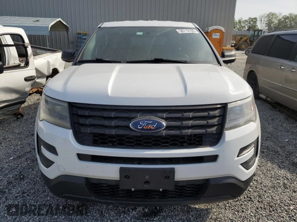 2017 Ford Police Interceptor Utility z VIN 1FM5K8AR7HGE01362, wystawiony jako Copart lot #50712705 z przebiegiem 92 267 mil mil oraz Szkody całkowita. Historia ofert i sprzedaży dostępna na DreamBid. Obrazek 5.