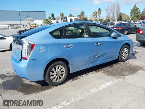 2013 Toyota Prius with VIN JTDKN3DP8D3043007, listed as a IAAI auction lot 41969696 with 659,037 mi miles and . Bid and sale history available at DreamBid. Image 4.