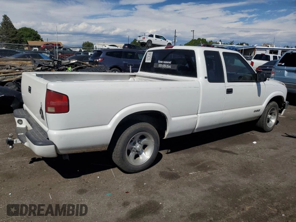 2001 Chevrolet S-10 LS with VIN 1GCCS19531K129710, listed as a Copart auction lot 69585404 with 163,904 mi miles and Salvage Title. Bid and sale history available at DreamBid. Image 3.