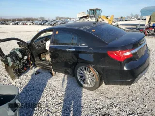 2012 Chrysler 200 Limited with VIN 1C3CCBCBXCN189488, listed as a Copart auction lot 43032595 with Not Provided miles and Clean Title. Bid and sale history available at DreamBid. Image 2.