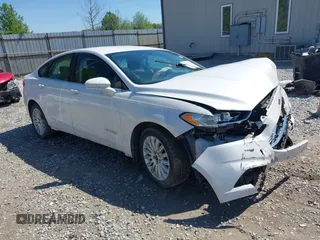 2013 Ford Fusion SE Hybrid z VIN 3FA6P0LU9DR349321, wystawiony jako IAAI lot #42156321 z przebiegiem 90 688 mil mil oraz . Historia ofert i sprzedaży dostępna na DreamBid. Obrazek 1.