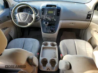 2009 Kia Sedona LX with VIN KNDMB233696294267, listed as a Copart auction lot 70320384 with 276,205 mi miles and Clean Title. Bid and sale history available at carsss.com. Image 8.