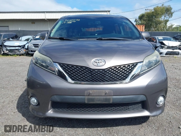 2016 Toyota Sienna SE with VIN 5TDXK3DC9GS719995, listed as a IAAI auction lot 42421273 with 126,943 mi miles and . Bid and sale history available at DreamBid. Image 12.