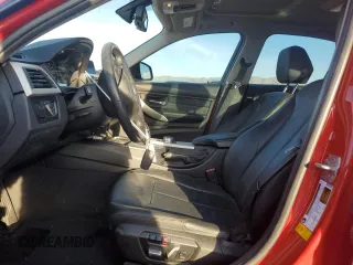 2017 BMW 3 Series 320i z VIN WBA8E1G34HNU16218, wystawiony jako Copart lot #42937665 z przebiegiem 96 549 mil mil oraz Szkoda całkowita • Salvage title. Historia ofert i sprzedaży dostępna na DreamBid. Obrazek 7.
