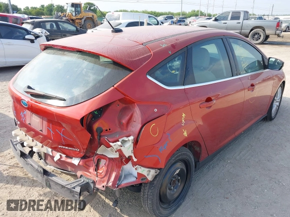 2018 Ford Focus Titanium z VIN 1FADP3N24JL313938, wystawiony jako IAAI lot #42050701 z przebiegiem 162 859 mil mil oraz . Historia ofert i sprzedaży dostępna na DreamBid. Obrazek 4.