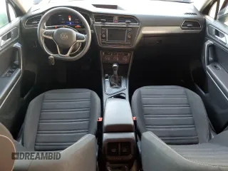 2022 Volkswagen Tiguan S z VIN 3VV1B7AXXNM012536, wystawiony jako Copart lot #81937034 z przebiegiem 38 912 mil mil oraz Szkoda całkowita • Salvage title. Historia ofert i sprzedaży dostępna na DreamBid. Obrazek 8.