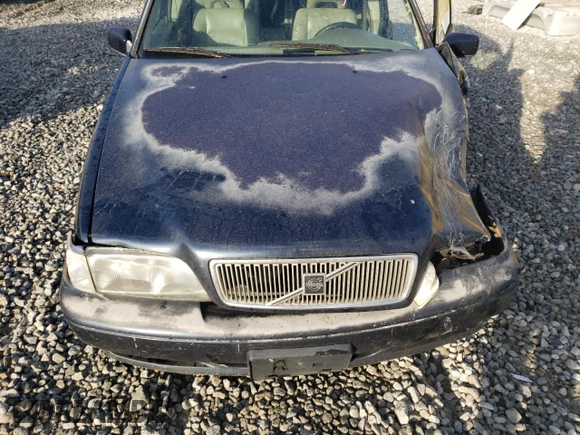 1998 Volvo S70 with VIN YV1LS5575W1507287, listed as a Copart auction lot 83608784 with Not provided miles and Salvage title. Bid and sale history available at DreamBid. Image 11.