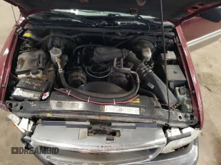 2001 GMC Jimmy SLT z VIN 1GKDT13W112191002, wystawiony jako Copart lot #55150035 z przebiegiem 203 940 mil mil oraz Nie do naprawy • Non repairable. Historia ofert i sprzedaży dostępna na DreamBid. Obrazek 12.