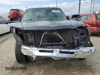2004 Chevrolet Avalanche with VIN 3GNEC12T74G136869, listed as a Copart auction lot 50384405 with 181,524 mi miles and Salvage Title. Bid and sale history available at carsss.com. Image 5.