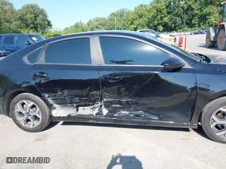 2020 Kia Forte LXS with VIN 3KPF24AD4LE212439, listed as a IAAI auction lot 40044600 with 90,843 mi miles. Bid and sale history available at carsss.com. Image 13.