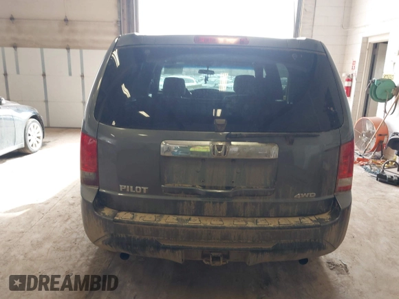 2012 Honda Pilot LX with VIN 5FNYF4H23CB015371, listed as a IAAI auction lot 41852341 with 180,000 mi miles and . Bid and sale history available at carsss.com. Image 16.